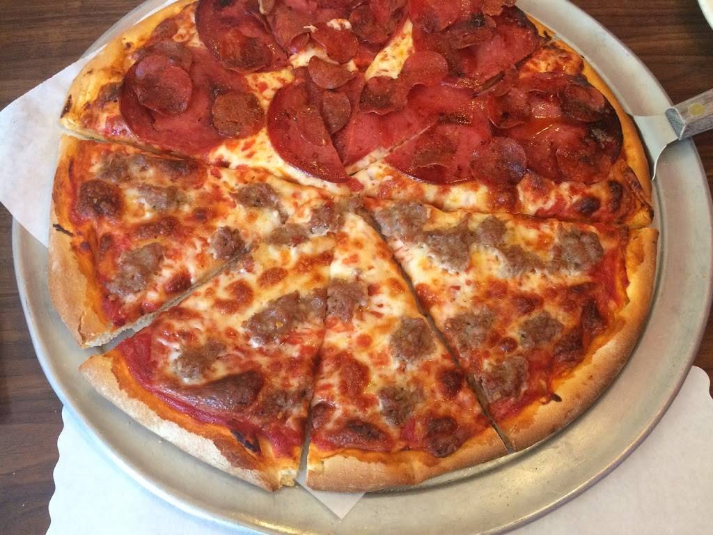 Carls Pizza | restaurant | 3800 W 38th Ave, Denver, CO 80211, USA | 3034771694 OR +1 303-477-1694
