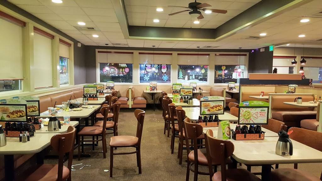 IHOP | bakery | 6535 Airport Hwy, Holland, OH 43528, USA | 4198689831 OR +1 419-868-9831