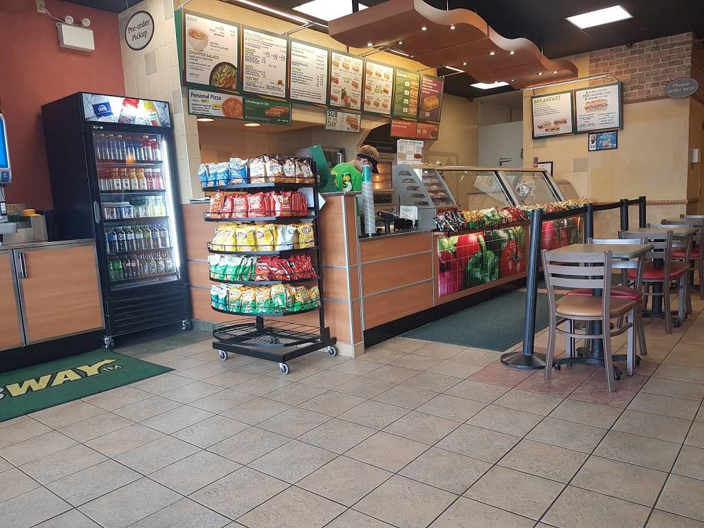 Subway | meal takeaway | 300 Tecumseh Rd E, Windsor, ON N8X 5E8, Canada | 5192588898 OR +1 519-258-8898