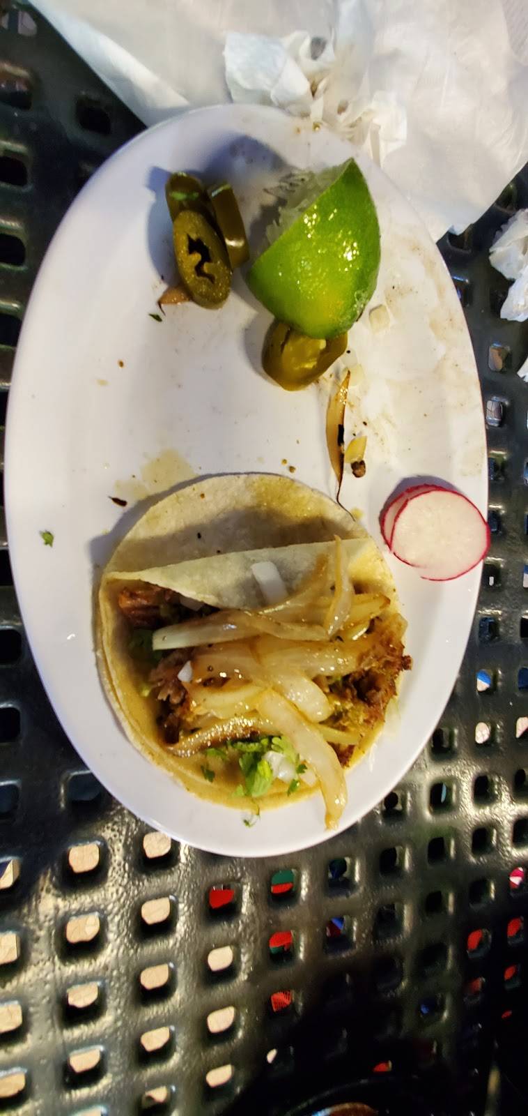 El Carbonero | restaurant | 1414 Lake Ave, Lake Worth, FL 33460, USA | 5616608667 OR +1 561-660-8667