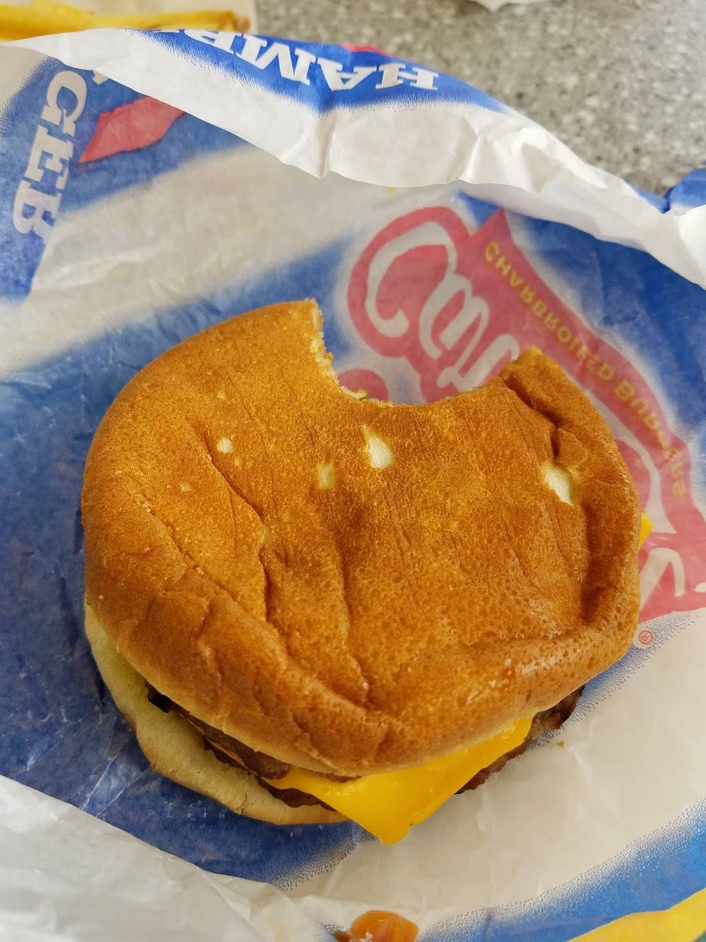 Carls Jr. | restaurant | 5596 S Redwood Rd, Taylorsville, UT 84123, USA | 8019651580 OR +1 801-965-1580