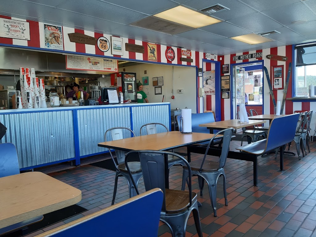 Mama Burger | restaurant | 991 N Fort Valley Rd, Flagstaff, AZ 86001, USA | 9282260616 OR +1 928-226-0616