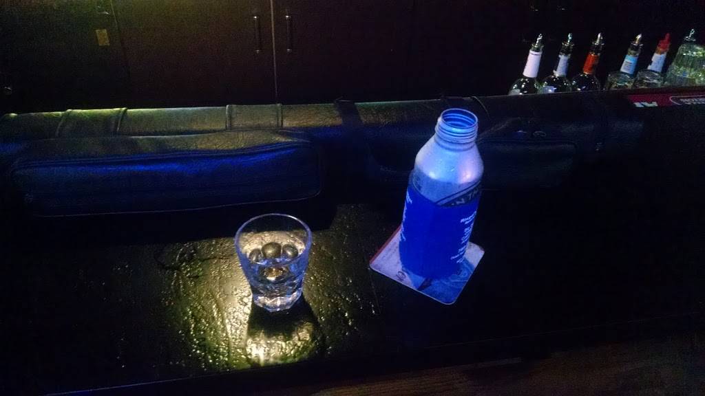 Riegels 20s West | restaurant | 901 SW Fairlawn Rd #101, Topeka, KS 66606, USA | 7852739665 OR +1 785-273-9665