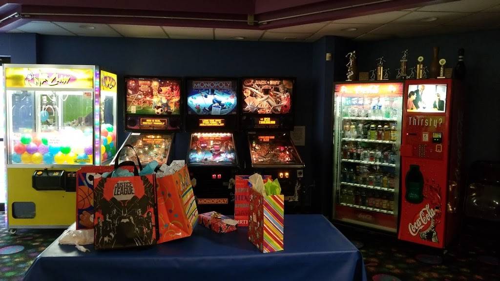 Mouse Trap Bowling Alley | night club | 2051 Dennisville-Petersburg Rd, Woodbine, NJ 08270, USA | 6098612695 OR +1 609-861-2695