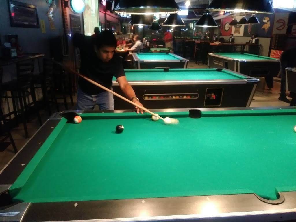 Sidelines Sports Grille | restaurant | 840 Ernest W Barrett Pkwy NW, Kennesaw, GA 30144, USA | 7709198688 OR +1 770-919-8688