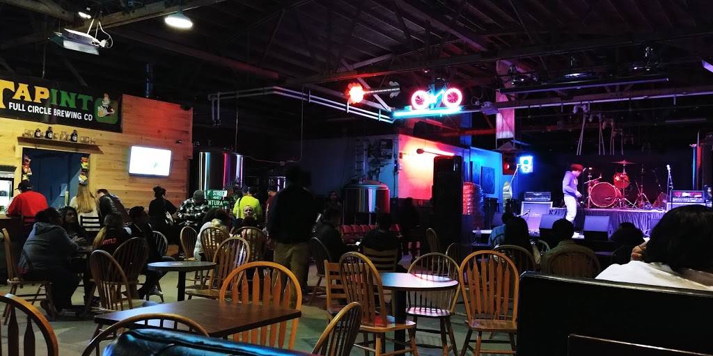 Full Circle Brewing Co. | restaurant | 620 F St, Fresno, CA 93706, USA | 5592646323 OR +1 559-264-6323