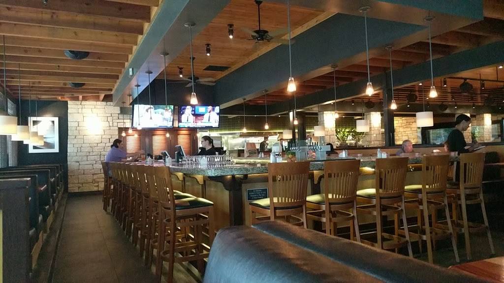 Charlestons Restaurant | restaurant | 5608 W Memorial Rd, Oklahoma City, OK 73142, USA | 4054708169 OR +1 405-470-8169