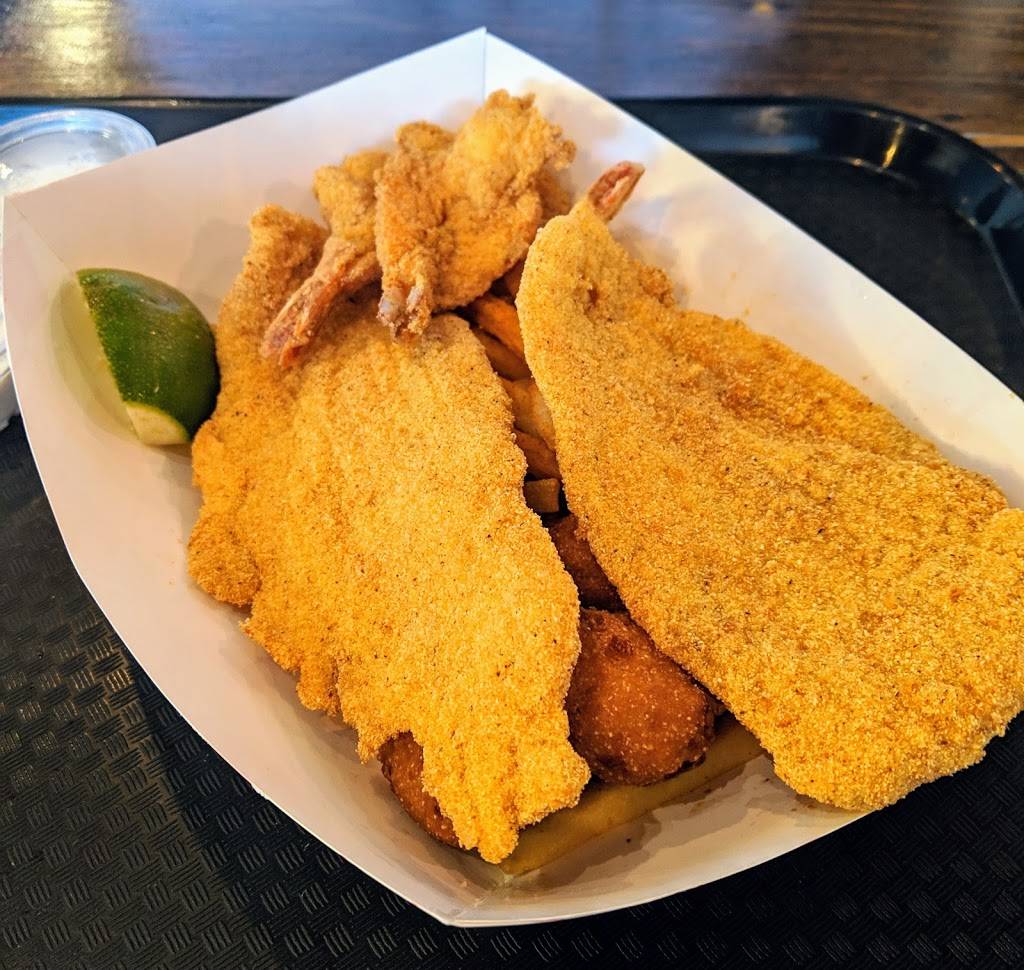 Dans Seafood & Wings | restaurant | 3991 S Gessner Rd, Houston, TX 77063, USA | 7137811788 OR +1 713-781-1788