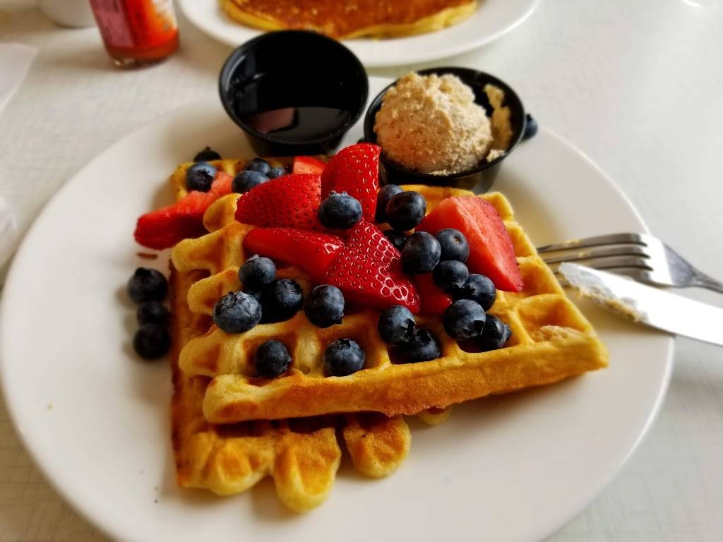 Annas House | restaurant | 32555 Northwestern Hwy, Farmington Hills, MI 48334, USA | 2482543436 OR +1 248-254-3436