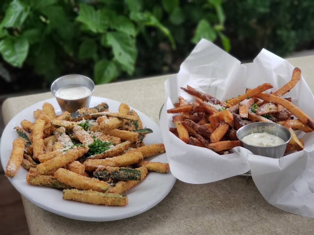 Zinburger | restaurant | 15257 N Scottsdale Rd Suite F150, Scottsdale, AZ 85254, USA | 4802850690 OR +1 480-285-0690