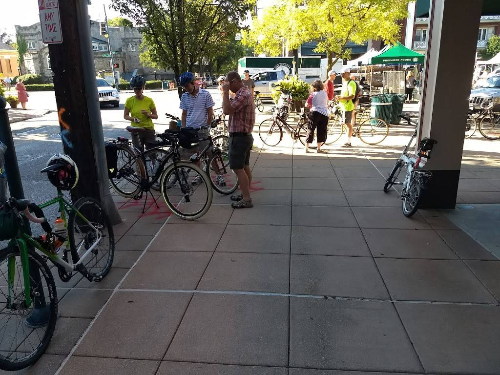 Hyde Park Farmers Market | restaurant | 2700 Erie Ave, Cincinnati, OH 45208, USA | 5136042492 OR +1 513-604-2492