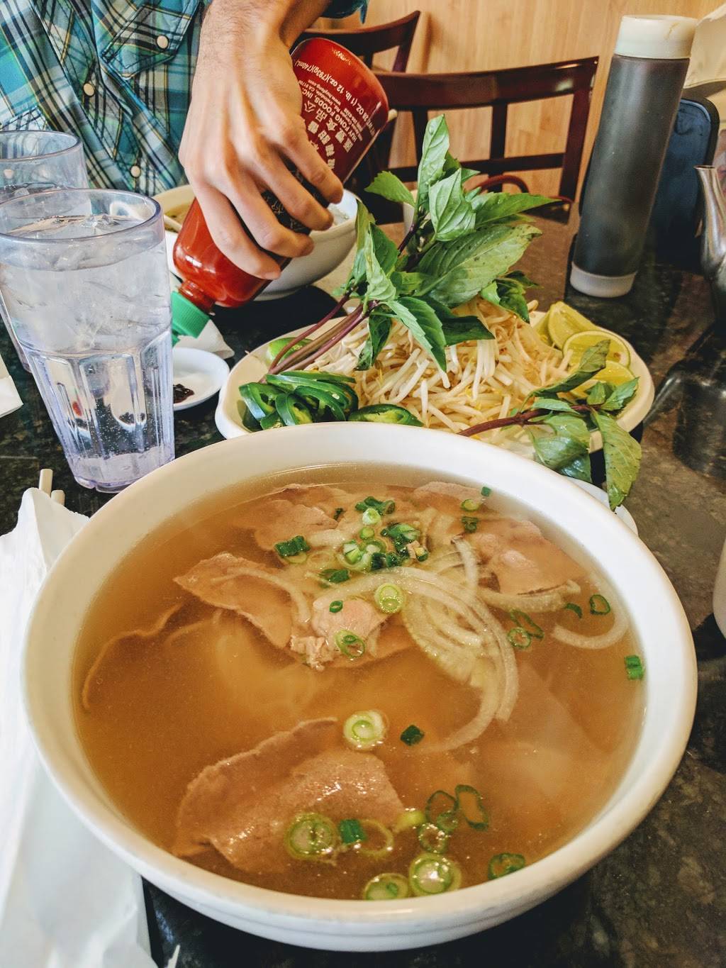 Pho 7 | restaurant | 10009 E Hampden Ave, Denver, CO 80231, USA | 3037521065 OR +1 303-752-1065