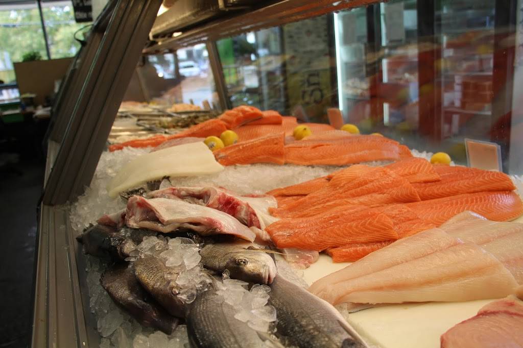 Port Chester Seafood | restaurant | 295 Midland Ave, Port Chester, NY 10573, USA | 9149372232 OR +1 914-937-2232