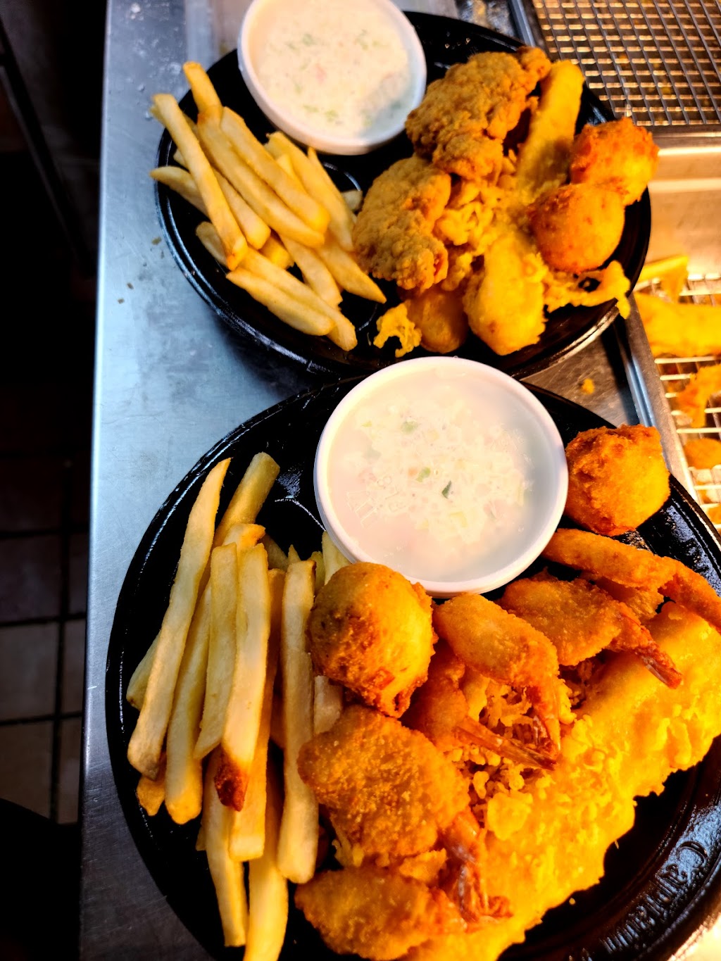 Captain Ds | restaurant | 1806 Highway 165 S, Monroe, LA 71202, USA | 3183220832 OR +1 318-322-0832