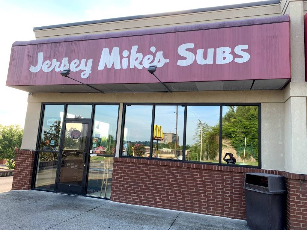 Jersey Mikes Subs | meal takeaway | 2050 Rosa L Parks Blvd, Nashville, TN 37228, USA | 6152557760 OR +1 615-255-7760