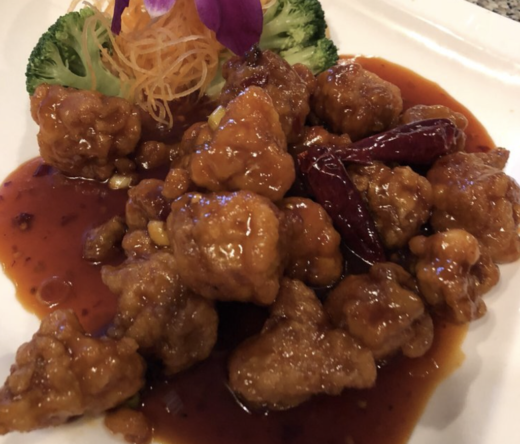 Mr Chens Chinese | restaurant | 213 Glen Cove Rd, Carle Place, NY 11514, USA | 5168730118 OR +1 516-873-0118
