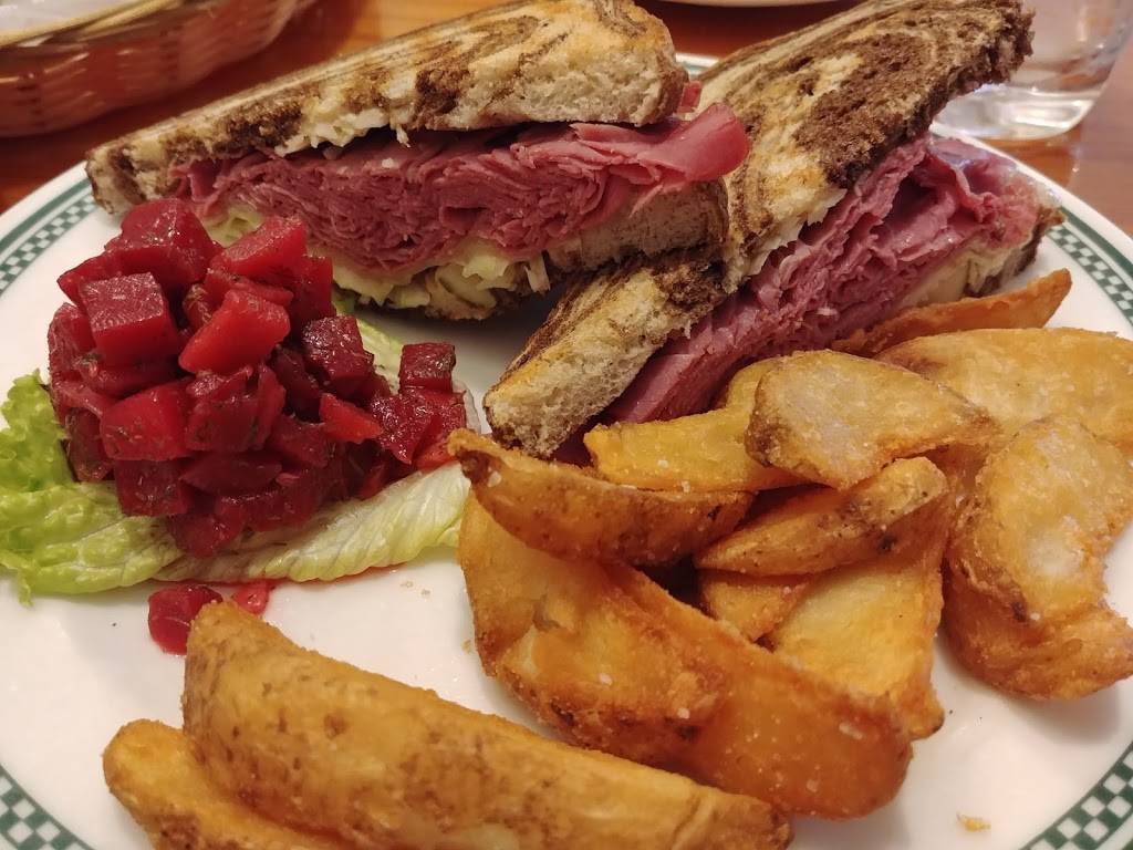 Finnegans Bar & Grill | restaurant | 1000 Universal Blvd, Orlando, FL 32819, USA | 4073638757 OR +1 407-363-8757