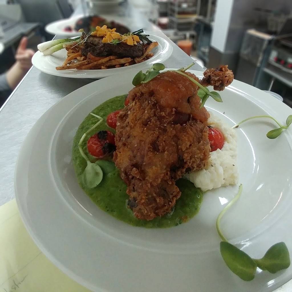 Glendale Springs Inn & Restaurant | restaurant | 7414 NC-16, Glendale Springs, NC 28629, USA | 3369823103 OR +1 336-982-3103