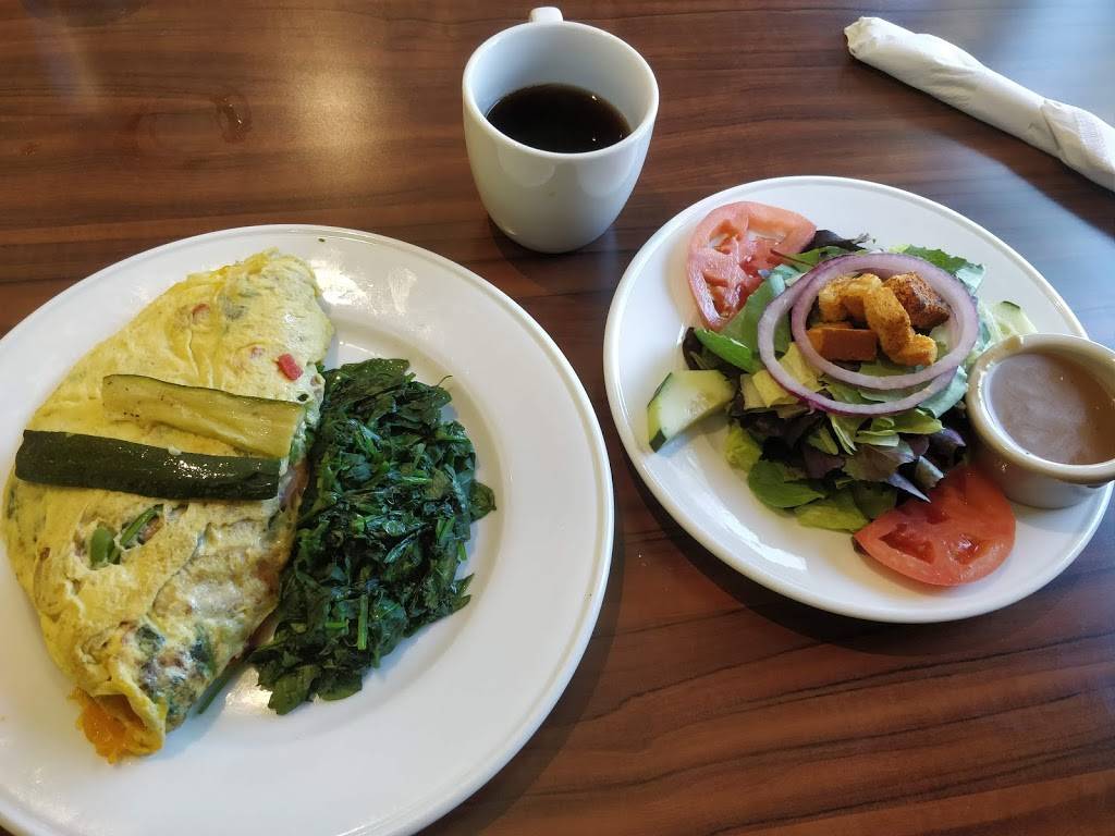 Benedict’s Café & Bar | restaurant | 5365 Camden Ave, San Jose, CA 95124, USA | 4082691005 OR +1 408-269-1005