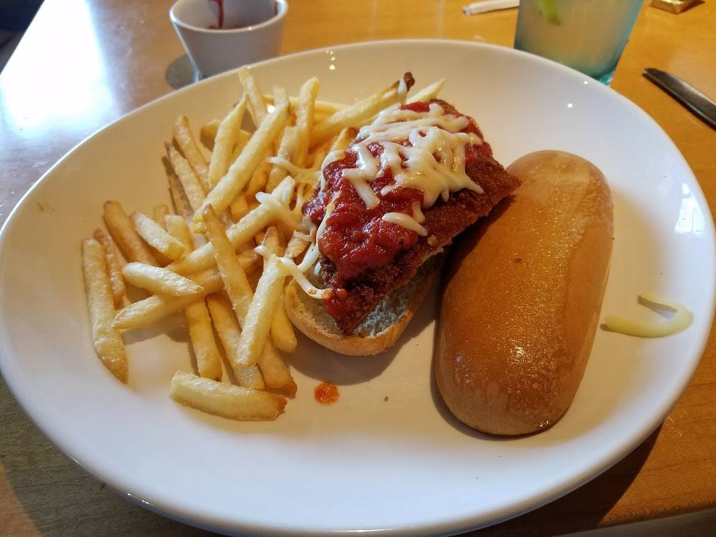 Olive Garden Italian Restaurant | meal takeaway | 5223 IL-251, Peru, IL 61354, USA | 8152200903 OR +1 815-220-0903