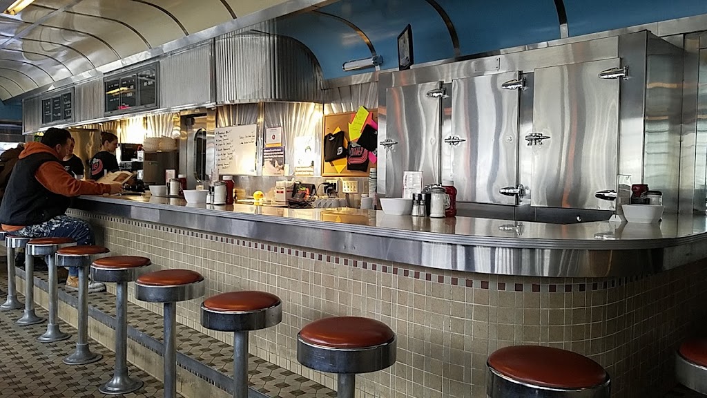 West Side Diner | restaurant | 1380 Westminster St, Providence, RI 02909, USA | 4014900644 OR +1 401-490-0644