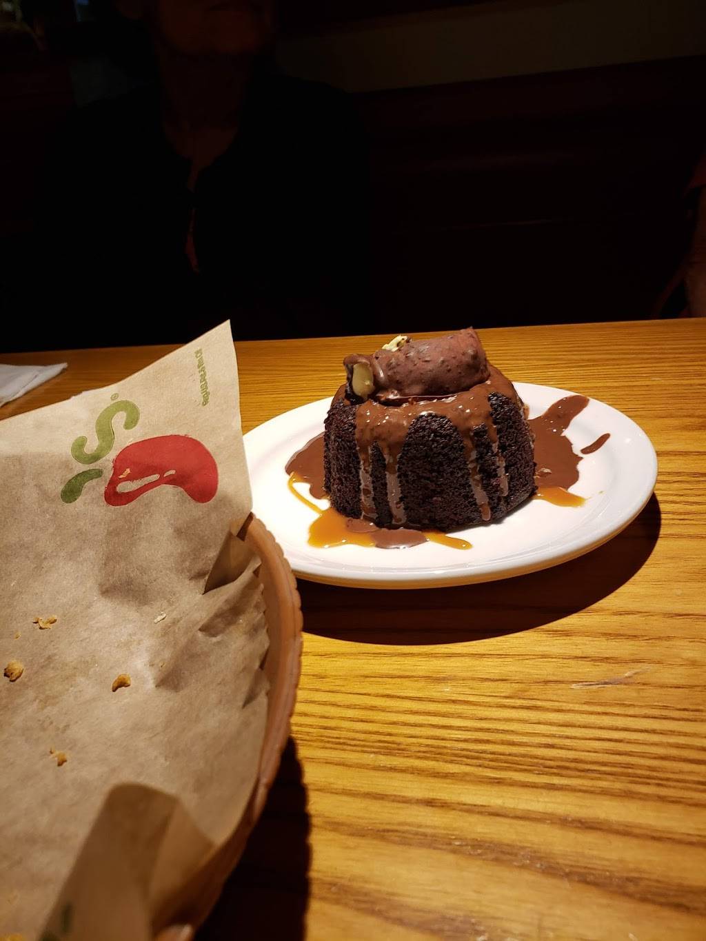 Chilis Grill & Bar | restaurant | 5105 N Belt Hwy, St Joseph, MO 64506, USA | 8162795750 OR +1 816-279-5750