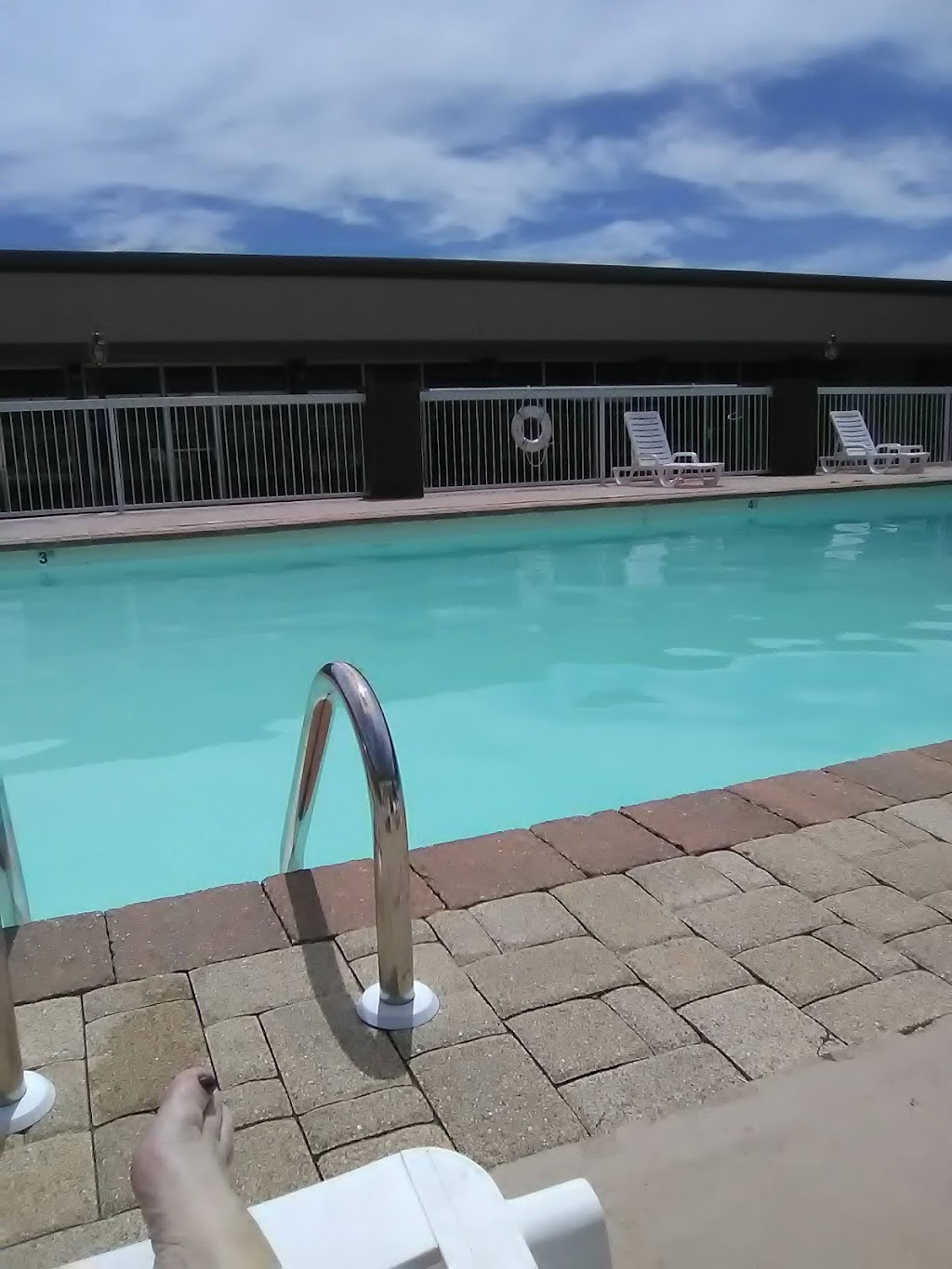 The River Rock Inn | restaurant | 1350 US-62 BUS, Mountain Home, AR 72653, USA | 8704255101 OR +1 870-425-5101