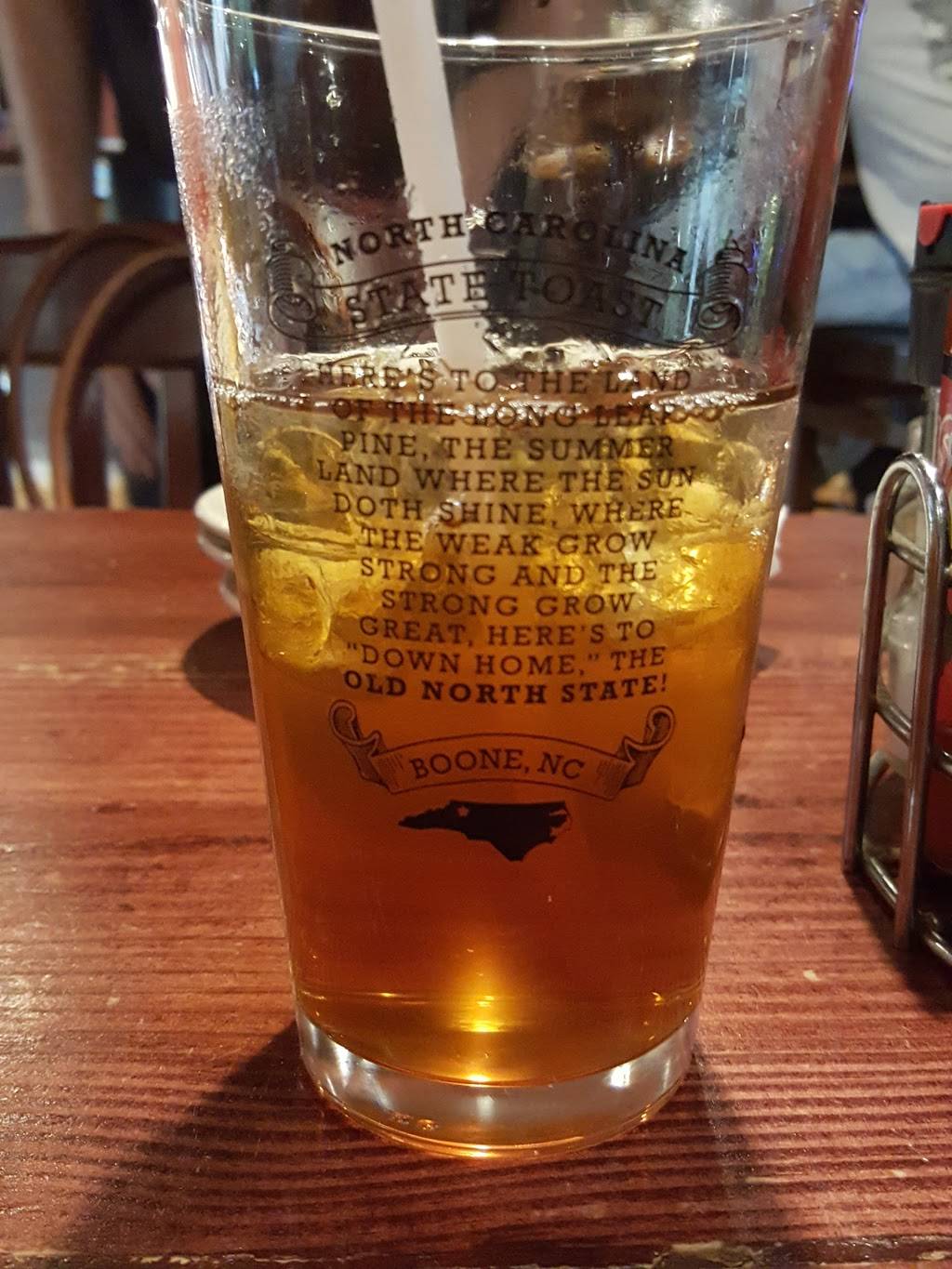 The Bell Tree Tavern | restaurant | 155 NE Broad St, Southern Pines, NC 28387, USA | 9106924766 OR +1 910-692-4766