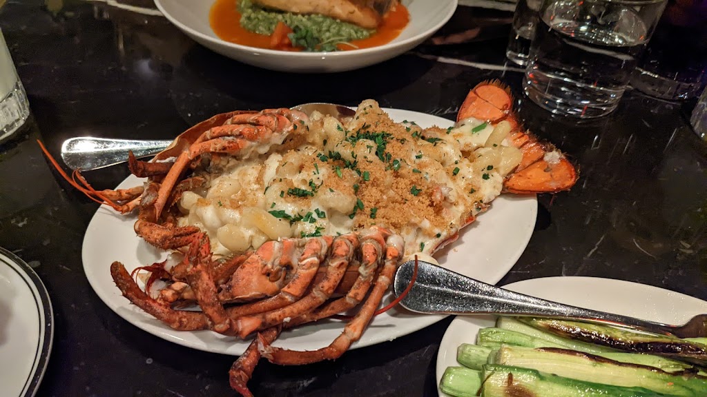 Barrys Downtown Prime | restaurant | 8 E Fremont St, Las Vegas, NV 89101, USA | 7027265504 OR +1 702-726-5504