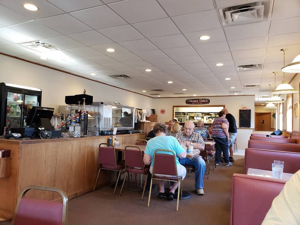 Family Diner | restaurant | 1604 Hill Ave, Spirit Lake, IA 51360, USA | 7123365422 OR +1 712-336-5422