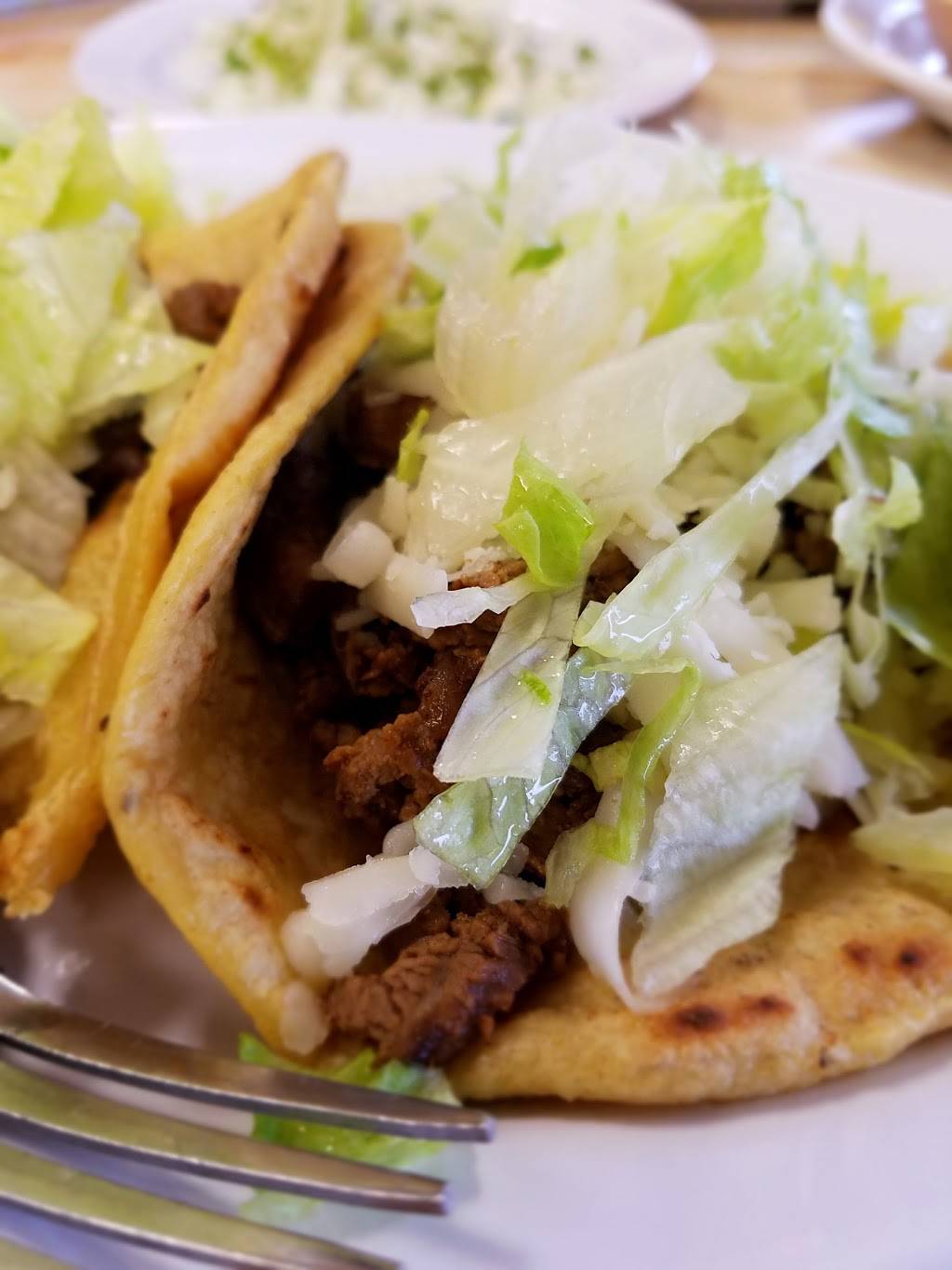 Socorros Mexican Food | restaurant | 10307 Zelzah Ave, Northridge, CA 91326, USA | 8183601527 OR +1 818-360-1527