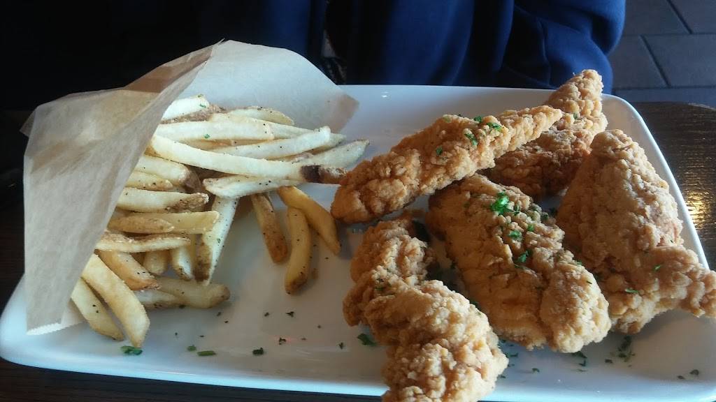 TGI Fridays | restaurant | 888 N, IL-59, Aurora, IL 60504, USA | 6308516565 OR +1 630-851-6565