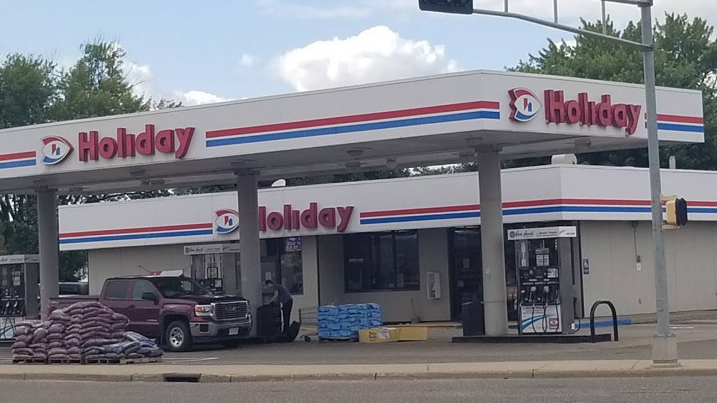 Holiday Stationstores | cafe | 300 E Spruce St, Abbotsford, WI 54405, USA | 7152234600 OR +1 715-223-4600