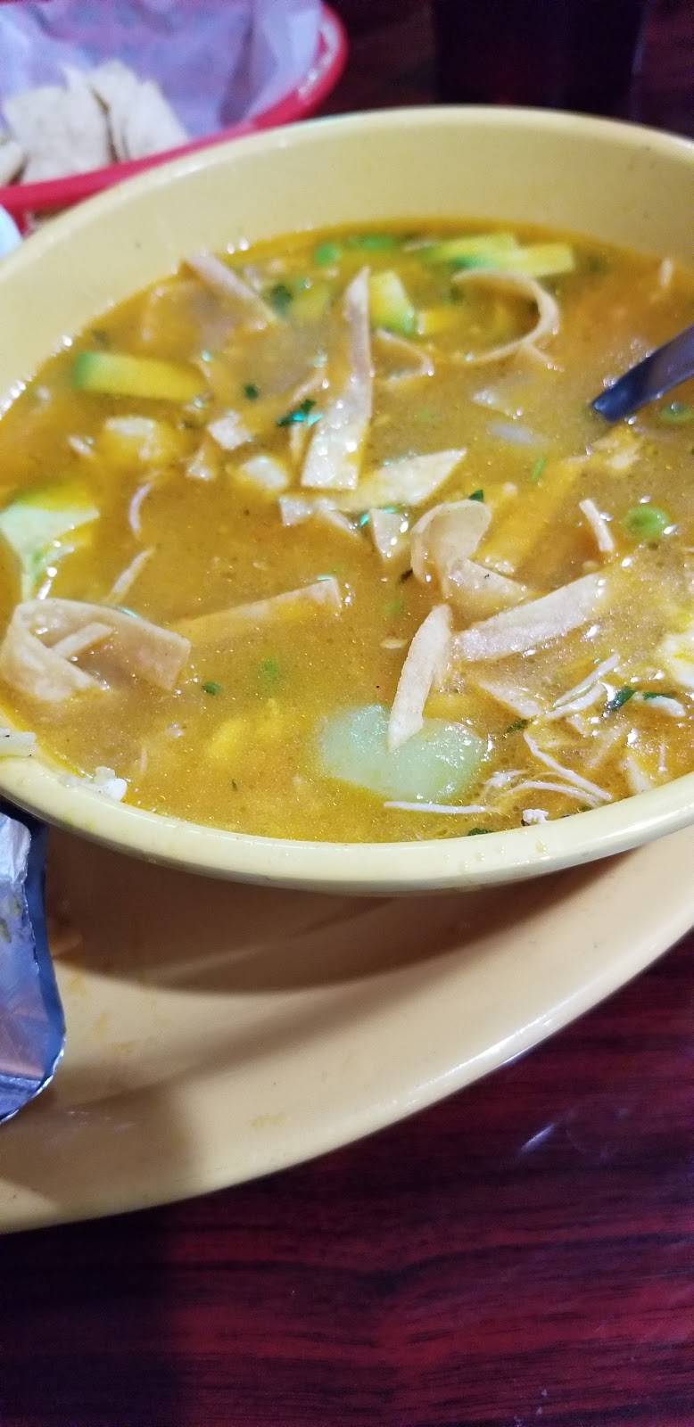 La Fiesta De Jalisco | restaurant | 7712, San Antonio, TX 78227, USA | 2105490100 OR +1 210-549-0100