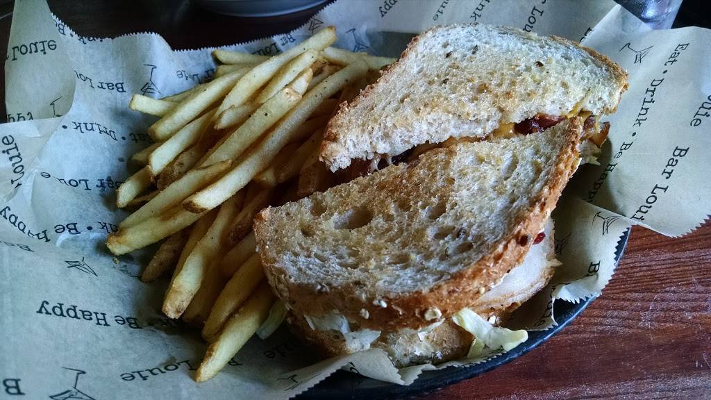 Bar Louie - Evanston | night club | 1520 Sherman Ave, Evanston, IL 60201, USA | 8477338300 OR +1 847-733-8300