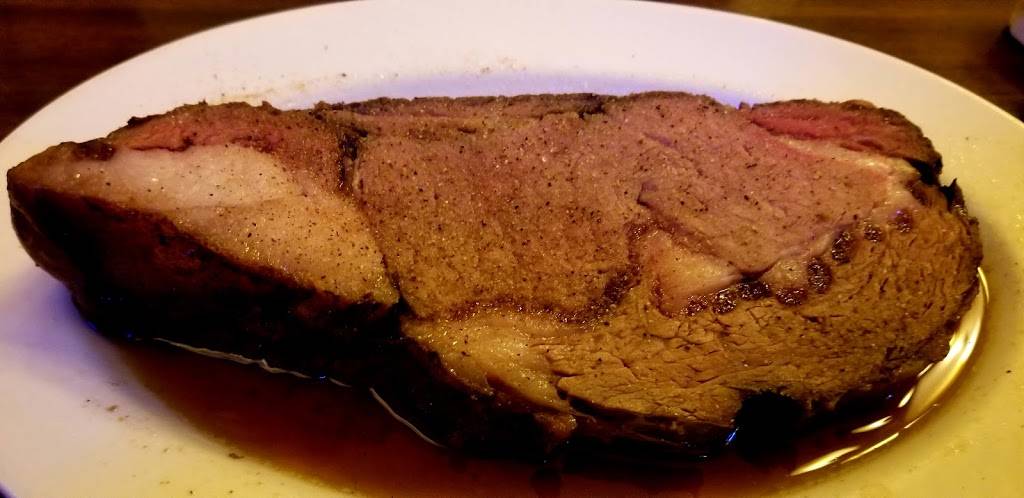 Corner Pub | restaurant | 100 E Main St, Reedsburg, WI 53959, USA | 6085248989 OR +1 608-524-8989