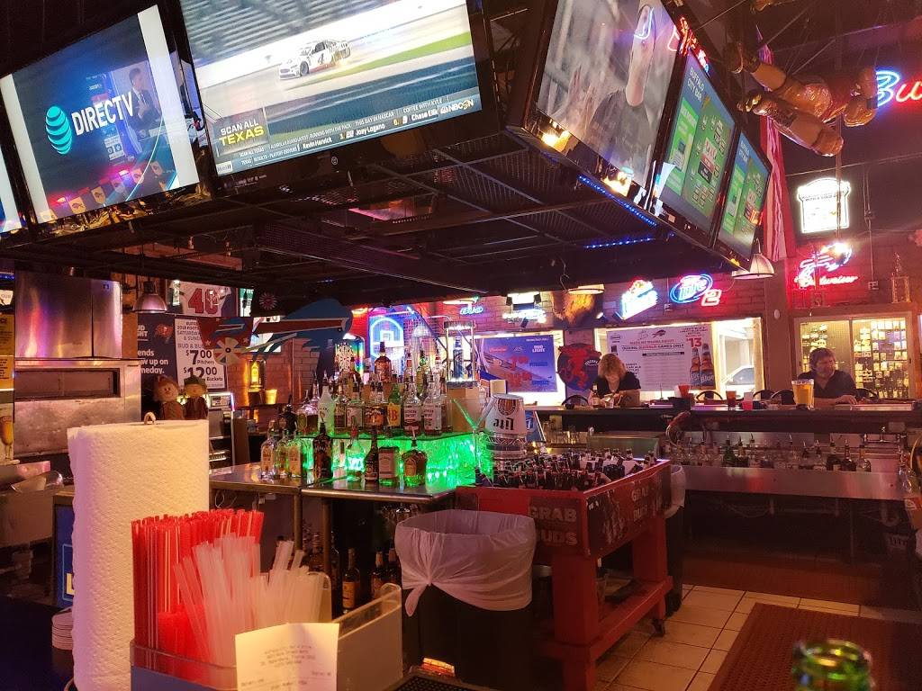 Buffalo City Bar & Grill | restaurant | 5631 Park St N, St. Petersburg, FL 33709, USA | 7275499464 OR +1 727-549-9464