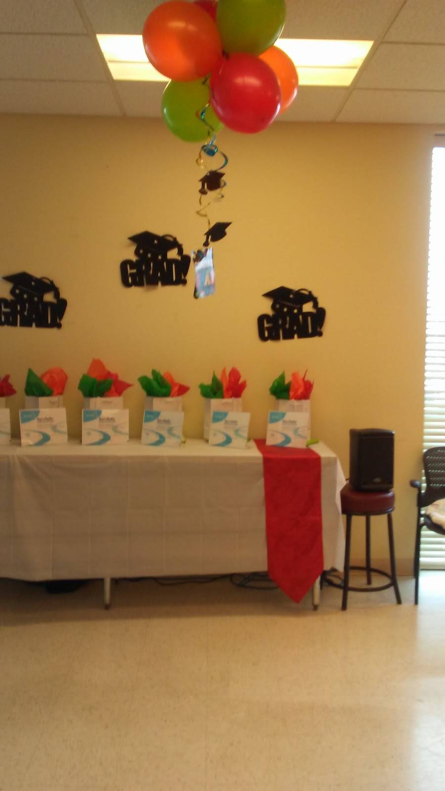 Kidz Table | restaurant | 1901 62nd St, Baltimore, MD 21237, USA | 4109820850 OR +1 410-982-0850