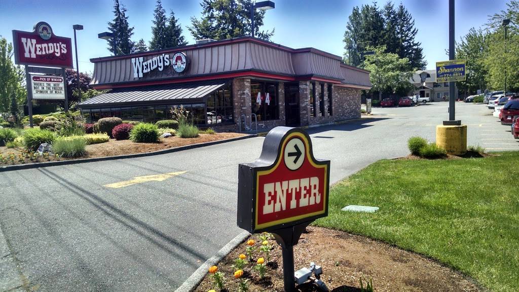 Wendys | restaurant | 7514 Evergreen Way, Everett, WA 98203, USA | 4253554449 OR +1 425-355-4449