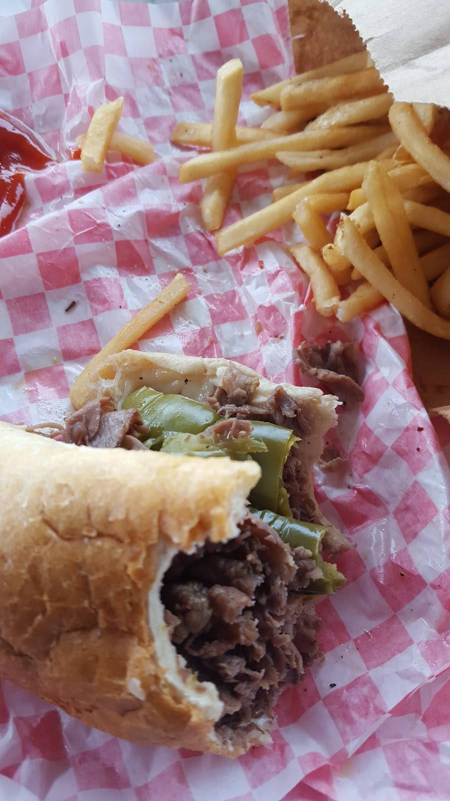 Mickeys Drive-In | restaurant | 635 Mannheim Rd, Bellwood, IL 60104, USA | 7085477866 OR +1 708-547-7866