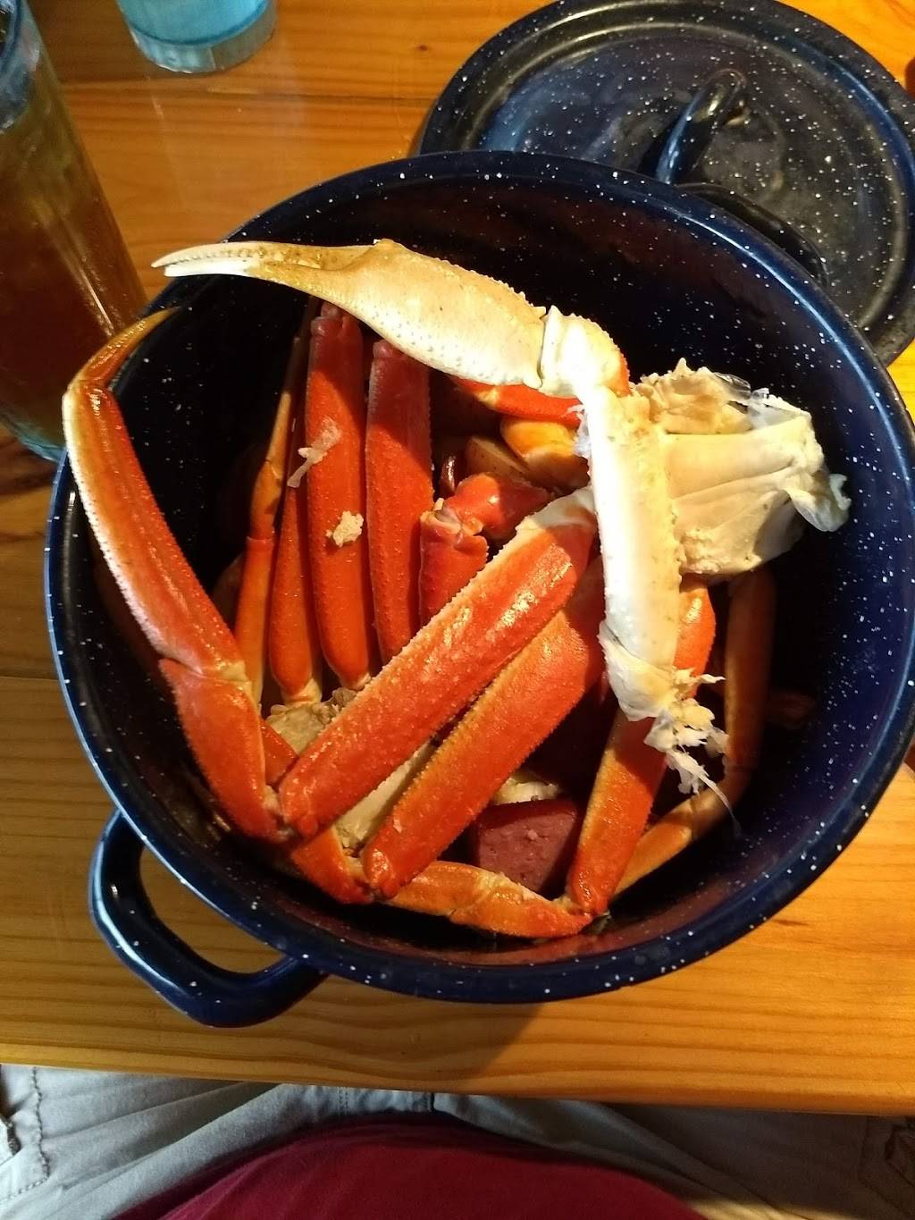 Gilligans Seafood Restaurant- Beaufort | restaurant | 2601 Boundary St, Beaufort, SC 29906, USA | 8433792244 OR +1 843-379-2244