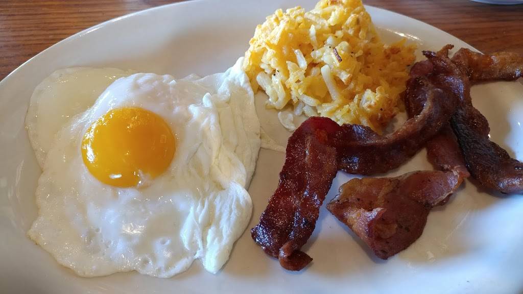 Cracker Barrel Old Country Store | restaurant | 715 Transit Ave, Canton, GA 30114, USA | 7704792336 OR +1 770-479-2336