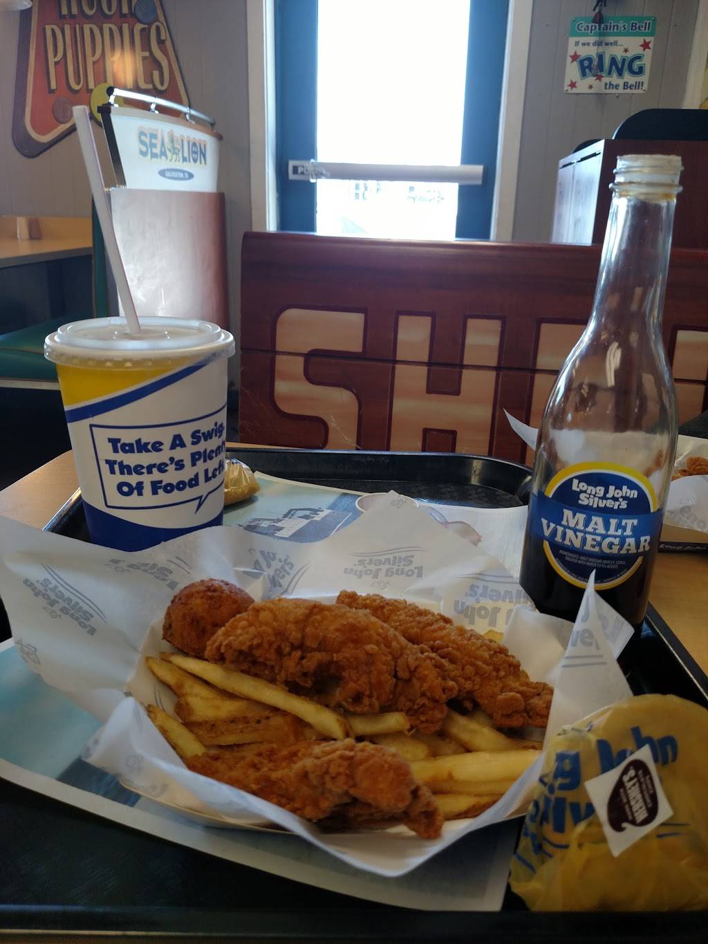Long John Silvers | restaurant | 2746 SW Fairlawn Rd, Topeka, KS 66614, USA | 7852732190 OR +1 785-273-2190