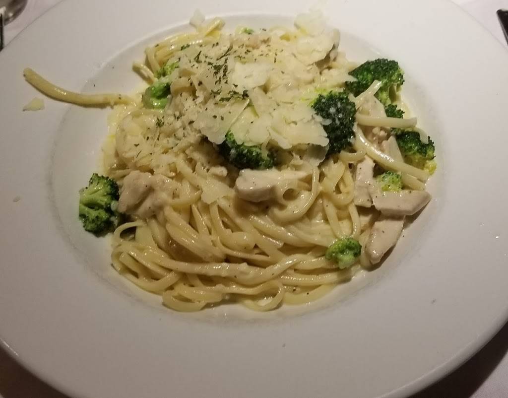 Pinocchios Casual Italian | restaurant | 3768 State Hwy 52, Frederick, CO 80516, USA | 3038336562 OR +1 303-833-6562