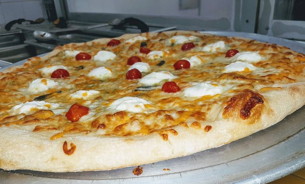 Island Flavors Halal Foods | restaurant | 299 Park Ave #B, East Orange, NJ 07017, USA | 8622336247 OR +1 862-233-6247