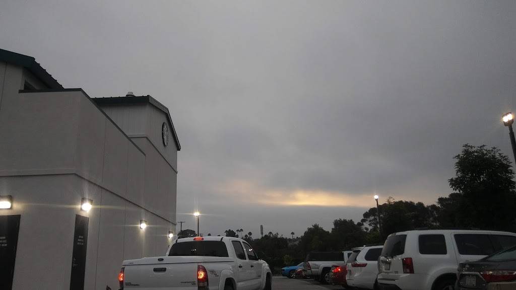 Starbucks | cafe | 895 Tamarack Ave, Carlsbad, CA 92008, USA | 7607205260 OR +1 760-720-5260