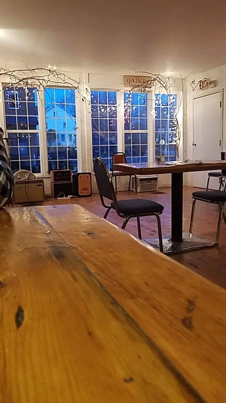 Readfield Emporium | restaurant | 1146 Main St, Readfield, ME 04355, USA | 2076857348 OR +1 207-685-7348