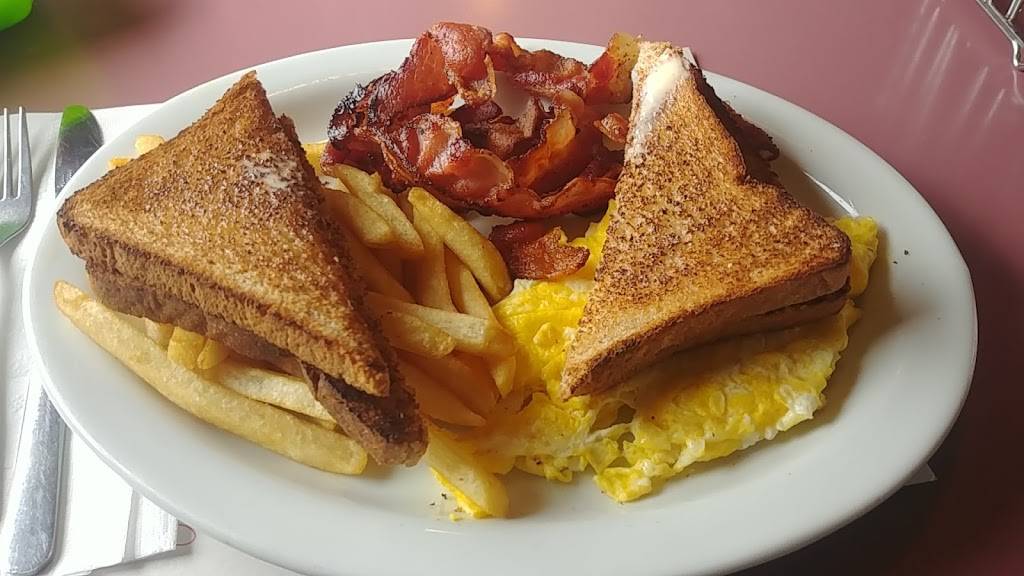 Tincap Restaurant & Plaza | restaurant | 3105 County Rd 29, Brockville, ON K6V 5T4, Canada | 6133454575 OR +1 613-345-4575