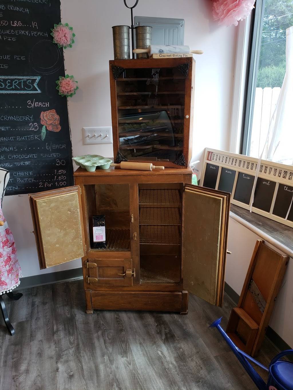 Shannon’s Eyes on the Pies | restaurant | 252 Pine Island Turnpike, Warwick, NY 10990, USA | 8453248915 OR +1 845-324-8915