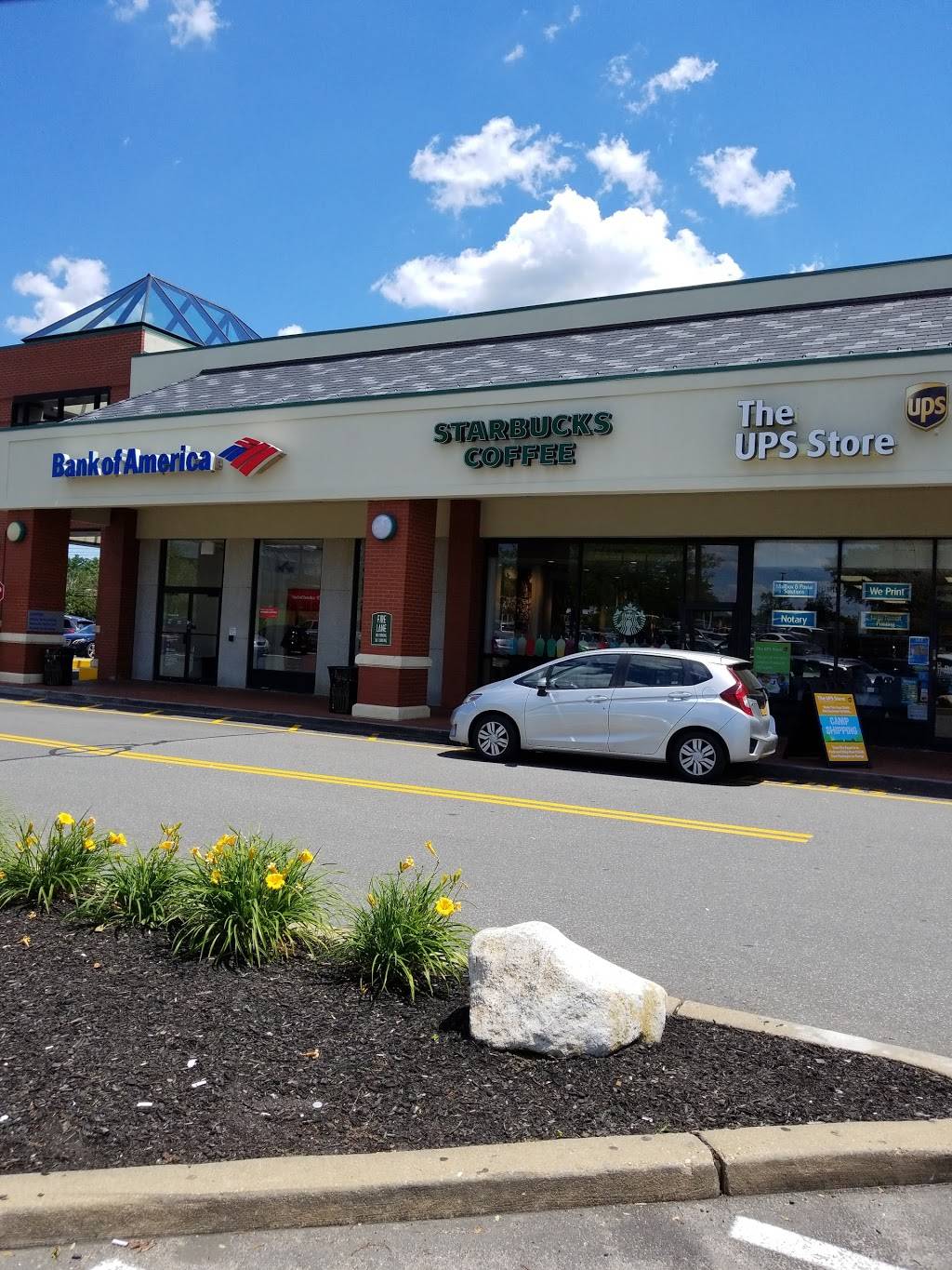 Starbucks | cafe | 475 N Broadway, Jericho, NY 11753, USA | 5164334611 OR +1 516-433-4611